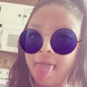 Meet your Posher, Luis